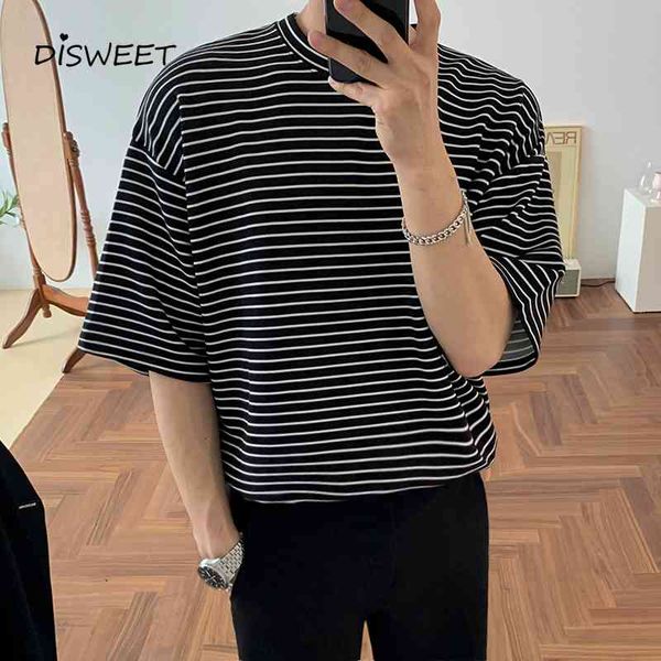 t shirt striped crew neck t-shirt men's korean short sleeve loose tees boy harajuku slim summer men, White;black
t shirt striped crew neck t-shirt men's korean short sleeve loose tees boy harajuku slim summer men, White;black