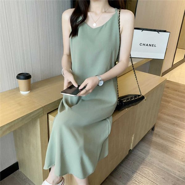black chiffon suspender dr's 2021 summer v-neck knee length with french style skirt at the bottom, Black;gray
black chiffon suspender dr's 2021 summer v-neck knee length with french style skirt at the bottom, Black;gray