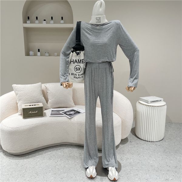 capri nicho design two pieces together spring 2021 female fashion fitting + high waist thin broad leg pants, Black;white
capri nicho design two pieces together spring 2021 female fashion fitting + high waist thin broad leg pants, Black;white