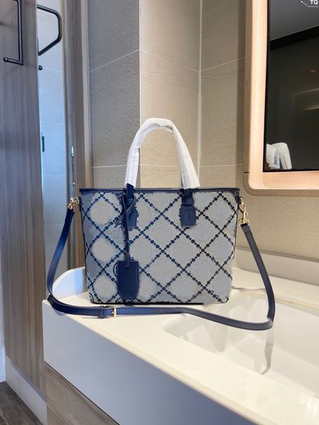 2021 new shopping bags of bill lading shoulder his multi-purpose tote hand luxury designers wholesale handbags goods women
2021 new shopping bags of bill lading shoulder his multi-purpose tote hand luxury designers wholesale handbags goods women