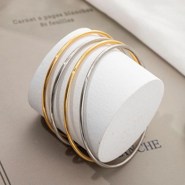 bangle simple and fashionable golden titanium steel non-drop pigment ring fine bracelet round couple female accessory, Black
bangle simple and fashionable golden titanium steel non-drop pigment ring fine bracelet round couple female accessory, Black