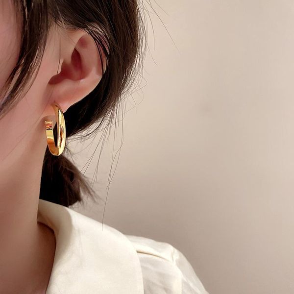 hoop & huggie 2021 fashion exaggerated shiny gold metal women's big round earrings exquisite c shape jewelry gift, Golden;silver
hoop & huggie 2021 fashion exaggerated shiny gold metal women's big round earrings exquisite c shape jewelry gift, Golden;silver