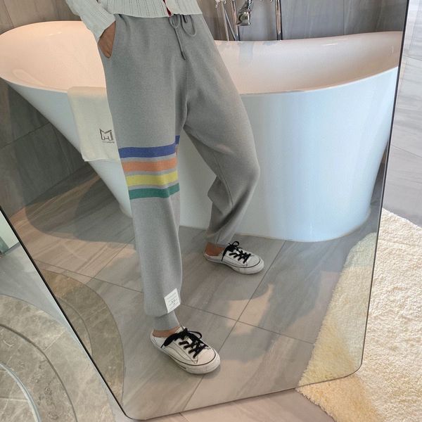 tb four bar stripe contrast color sports loose casual women's knitted ice hemp pants thin versatile leggings, Black;white
tb four bar stripe contrast color sports loose casual women's knitted ice hemp pants thin versatile leggings, Black;white