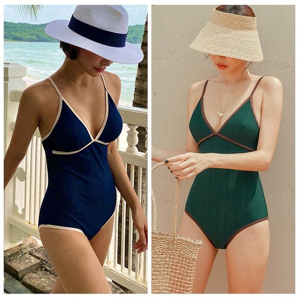 women summer swimsuit stitching v-neck sleeveless padded swimwear with adjustable straps for girls two-piece suits
women summer swimsuit stitching v-neck sleeveless padded swimwear with adjustable straps for girls two-piece suits