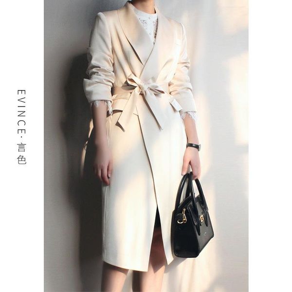 women's trench coats high sense satin windbreaker coat women's spring and autumn 2021 style temperament foreign bandage suit is, Tan;black
women's trench coats high sense satin windbreaker coat women's spring and autumn 2021 style temperament foreign bandage suit is, Tan;black