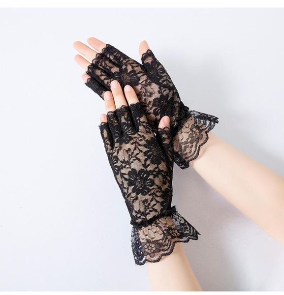 lace gloves fingerless female riding sunscreen etiquette bride driving touch screen half-finger five fingers, Blue;gray
lace gloves fingerless female riding sunscreen etiquette bride driving touch screen half-finger five fingers, Blue;gray
