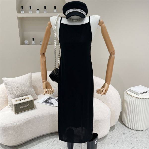 spring summer 2021 woman's niche design retro fashion simple classical temperament square neck without crocheted sling dress, Black;gray
spring summer 2021 woman's niche design retro fashion simple classical temperament square neck without crocheted sling dress, Black;gray