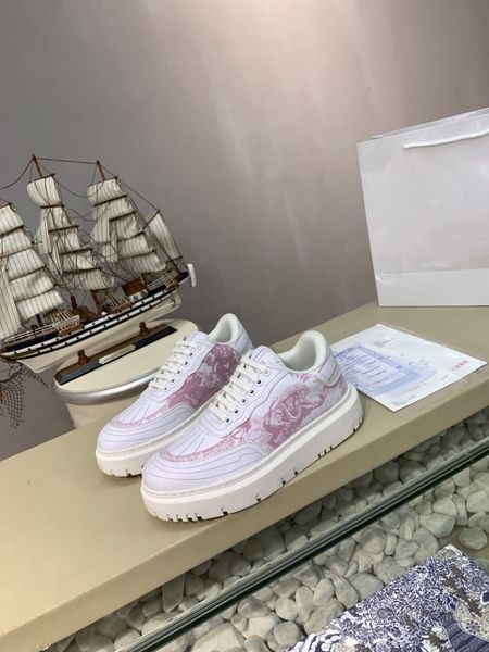 2021 sneaker canvas beige blue washed jacquard denim women shoes rubber sole embroidered vintage casual sneakers 0704, Red;white
2021 sneaker canvas beige blue washed jacquard denim women shoes rubber sole embroidered vintage casual sneakers 0704, Red;white