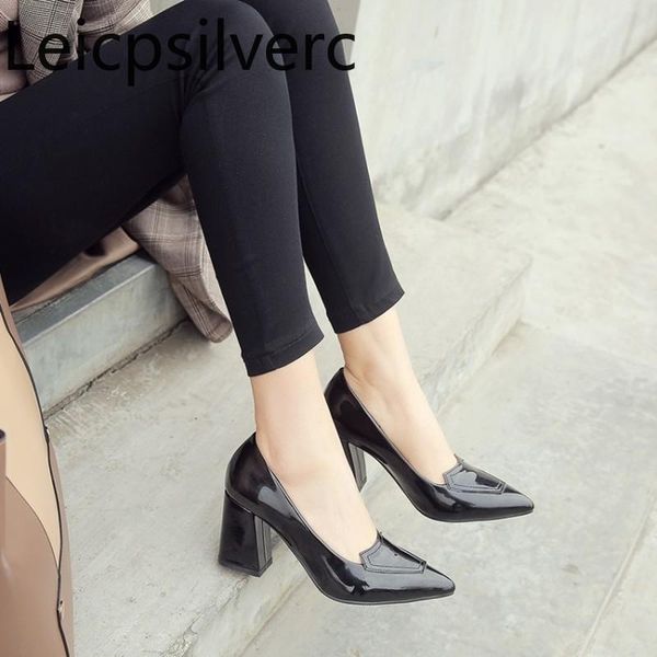 dress shoes pumps spring and autumn style pointed shallow mouth thick heel mid women's single shoe plus size 32-46, Black
dress shoes pumps spring and autumn style pointed shallow mouth thick heel mid women's single shoe plus size 32-46, Black