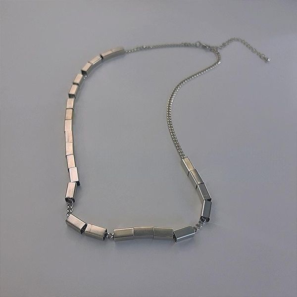 chains cold wind light luxury metal square necklace 2021 female niche design sense clavicle chain jewelry, Silver
chains cold wind light luxury metal square necklace 2021 female niche design sense clavicle chain jewelry, Silver