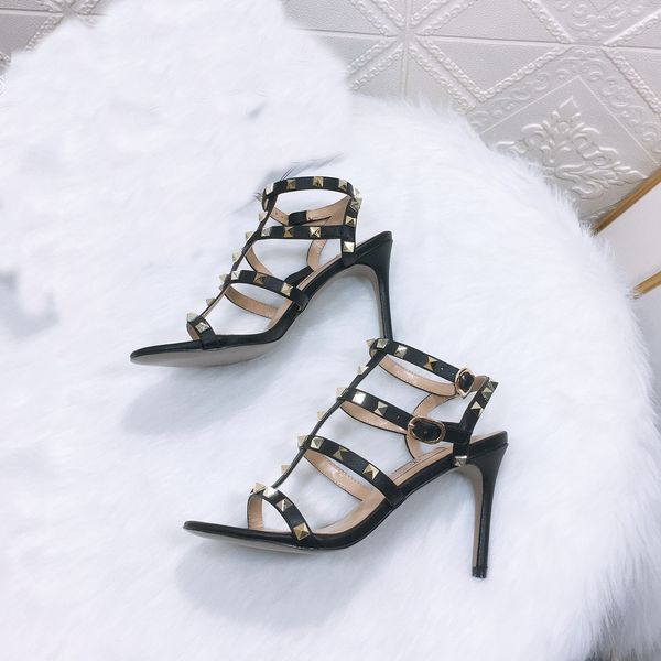 2021 heel sandals rivet series classic high heels 8 cm centimeters 35 to 40 yards wholesale sandal luxury goods gladiator wedding fashion, Black
2021 heel sandals rivet series classic high heels 8 cm centimeters 35 to 40 yards wholesale sandal luxury goods gladiator wedding fashion, Black