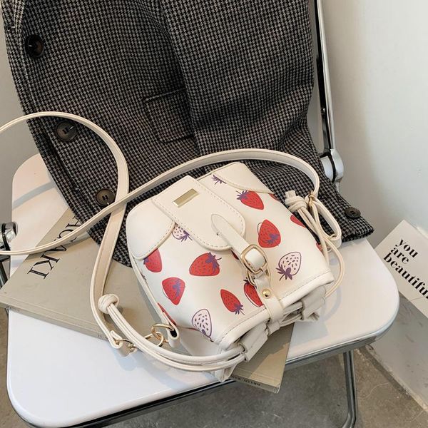 evening bags womens handbags design female 2021 summer fashion print with bucket versatile shoulder messenger bag purses
evening bags womens handbags design female 2021 summer fashion print with bucket versatile shoulder messenger bag purses