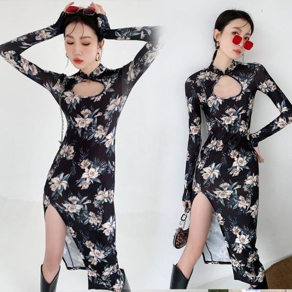 woman chinese traditional clothes summer split cheongsam 2021 modern fashion floral print qipao ladies party dress ethnic clothing, Red
woman chinese traditional clothes summer split cheongsam 2021 modern fashion floral print qipao ladies party dress ethnic clothing, Red