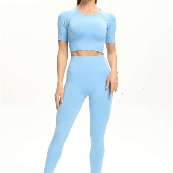nylon moisture tracksuits women's absorption and sweat-wicking solid color sports fitness seamless yoga suit, Gray
nylon moisture tracksuits women's absorption and sweat-wicking solid color sports fitness seamless yoga suit, Gray