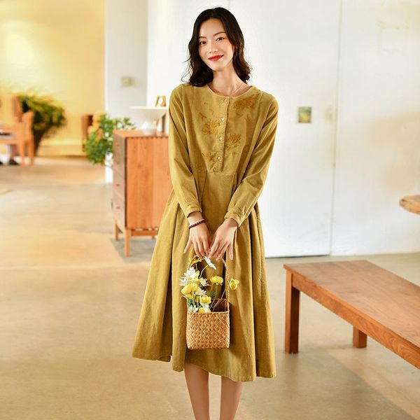 casual dresses johnature women corduroy embroidery floral long sleeve o-neck robes 2021 autumn original vintage female shirt dress, Black;gray
casual dresses johnature women corduroy embroidery floral long sleeve o-neck robes 2021 autumn original vintage female shirt dress, Black;gray