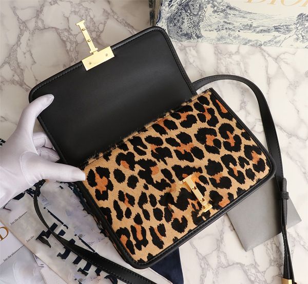 2022 classic fashion montaigne bags women vintage handbags leather purses single accrossbag
2022 classic fashion montaigne bags women vintage handbags leather purses single accrossbag