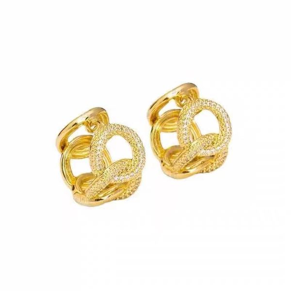 stud retro zircon hollow round earring for women girl brass gold silver color circle hoops earrings trendy jewelry brincos, Golden;silver
stud retro zircon hollow round earring for women girl brass gold silver color circle hoops earrings trendy jewelry brincos, Golden;silver
