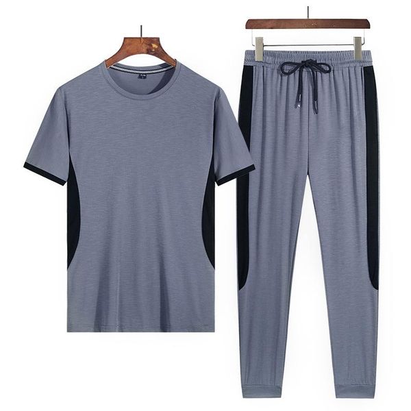 men's tracksuits ice silk casual suit summer thin section plus size sportswear 2-piece set of elastic quick-drying t-shirt + sweatpants, Gray
men's tracksuits ice silk casual suit summer thin section plus size sportswear 2-piece set of elastic quick-drying t-shirt + sweatpants, Gray
