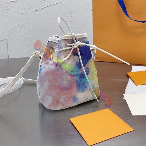 2021 summer lady classic mini bucket bags women drawstring bag fashion colorful graffiti printed purse luxurys designers shoulder handbags p
2021 summer lady classic mini bucket bags women drawstring bag fashion colorful graffiti printed purse luxurys designers shoulder handbags p