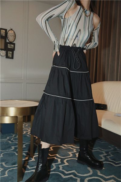 Skirts Reflective Black High Waist Long a Line Drawstring Midi Ruffle Autumn Skirt Womens Korean Fashion Clothing RU1H
Skirts Reflective Black High Waist Long a Line Drawstring Midi Ruffle Autumn Skirt Womens Korean Fashion Clothing RU1H