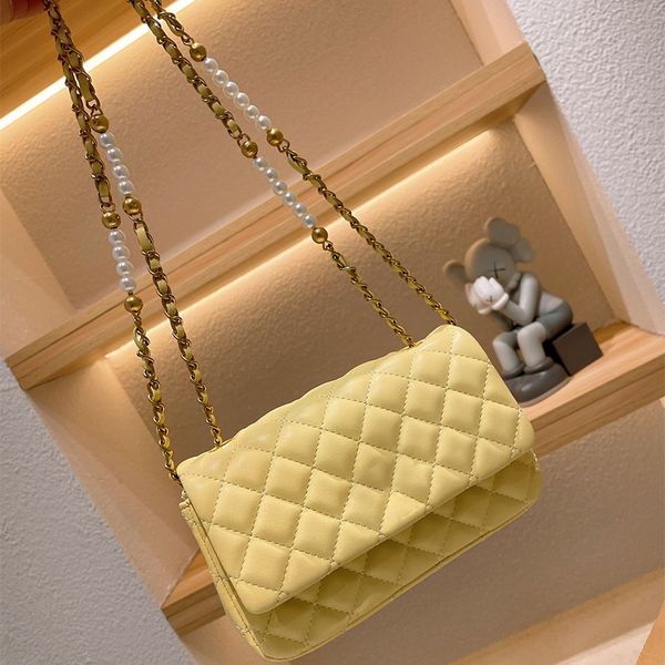 2022french classic diamond plaid quilted ladies bags body cowhide pearl chain mini designer handbag luxury street fashion all
2022french classic diamond plaid quilted ladies bags body cowhide pearl chain mini designer handbag luxury street fashion all