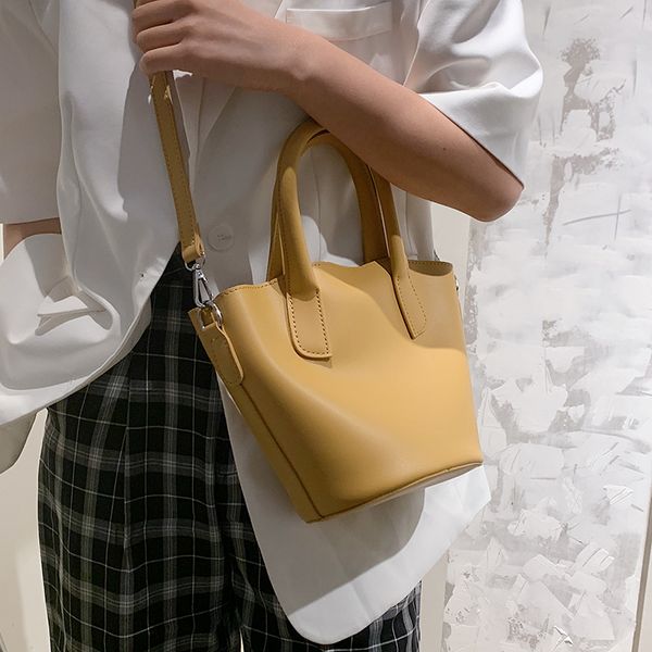 small simple pu leather bucket shoulder crossbody bag for women 2021 fashion summer handbags and purses travel totes l003
small simple pu leather bucket shoulder crossbody bag for women 2021 fashion summer handbags and purses travel totes l003