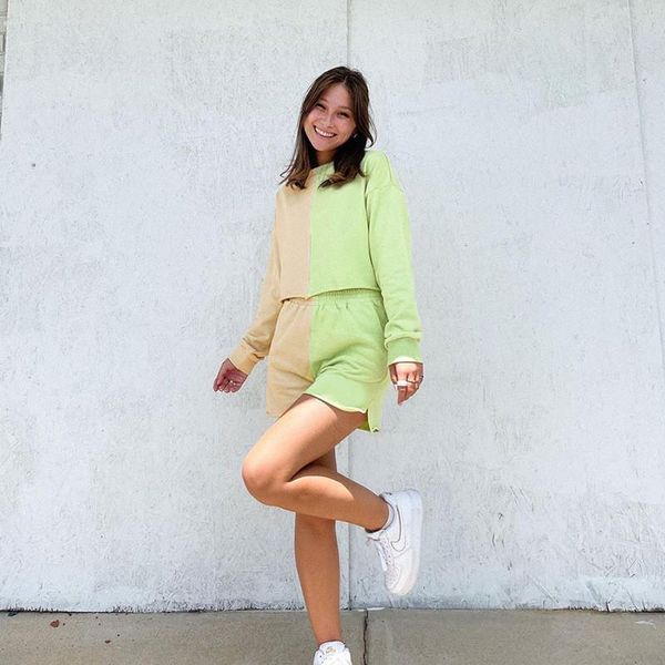 women's tracksuits 2021 autumn women sets pullover long sleeves patchwork o-neck fashion bodycon casual t-shirt + shorts female, Gray
women's tracksuits 2021 autumn women sets pullover long sleeves patchwork o-neck fashion bodycon casual t-shirt + shorts female, Gray