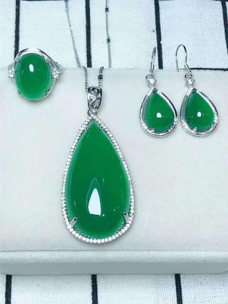 bracelet, earrings & necklace c2#925 silver inlaid natural chalcedony set, the jade face is clean and translucent, Black 
bracelet, earrings & necklace c2#925 silver inlaid natural chalcedony set, the jade face is clean and translucent, Black