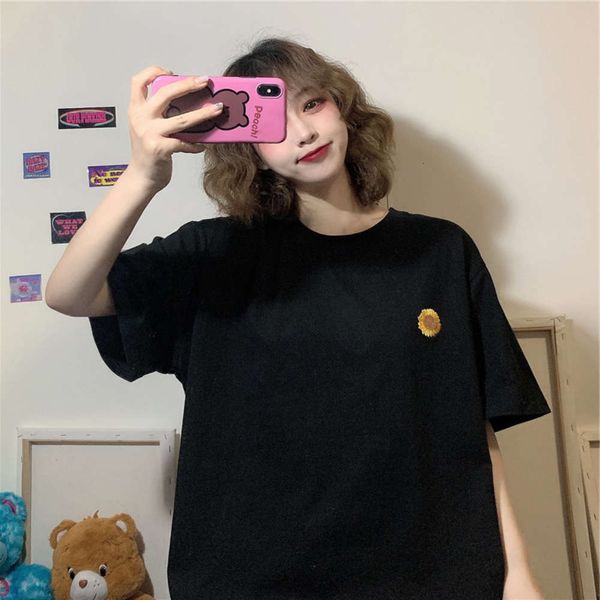 women's t-shirt short female summer korean ins fashion harajuku style small daisy embroidery loose half sleeve clothes t8j4, White
women's t-shirt short female summer korean ins fashion harajuku style small daisy embroidery loose half sleeve clothes t8j4, White