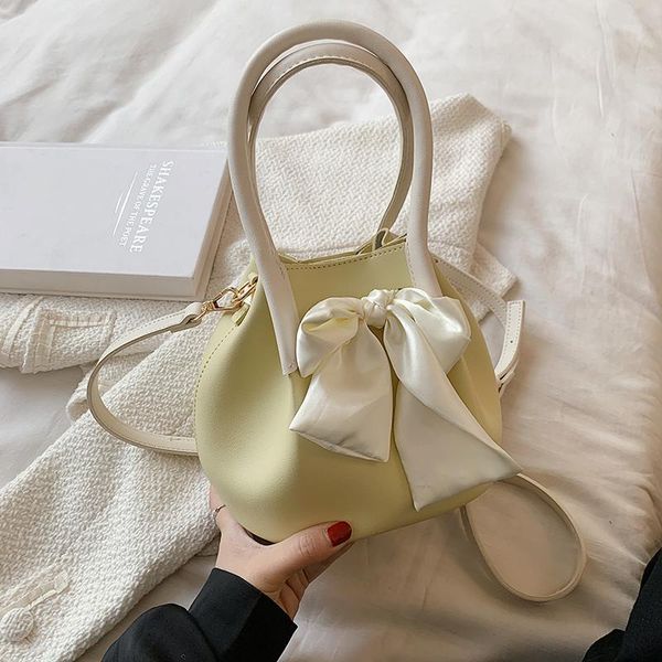 shoulder bags bow scarves tote bag bucket 2021 summer high-quality pu leather women's designer handbag chain messenger
shoulder bags bow scarves tote bag bucket 2021 summer high-quality pu leather women's designer handbag chain messenger