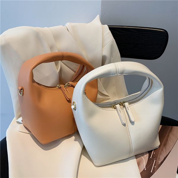 xiaozhong 2021 bag underarm hobo dumpling messenger shoulder small new lunch female holding box cloud ibhwg
xiaozhong 2021 bag underarm hobo dumpling messenger shoulder small new lunch female holding box cloud ibhwg