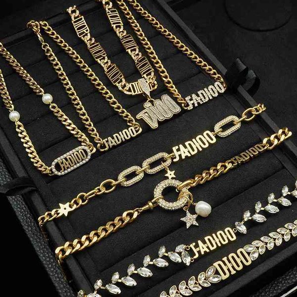 dio/christian d earrings jewelry fashion family industry luxury exaggerated designer letter necklace heavy, Red;brown
dio/christian d earrings jewelry fashion family industry luxury exaggerated designer letter necklace heavy, Red;brown