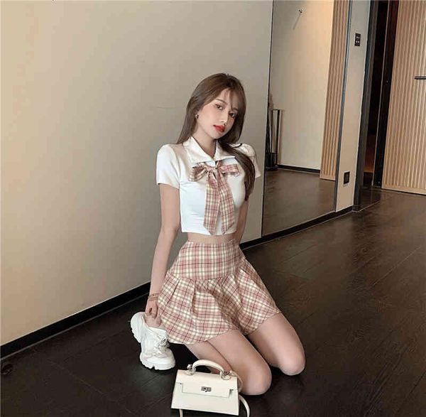 dress get out of high-waisted college-style ny uniform short shirt with a two-piece necklace, Black;gray
dress get out of high-waisted college-style ny uniform short shirt with a two-piece necklace, Black;gray