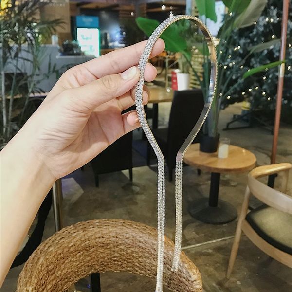Rwd deli ot heads batong style wit diamond fringes net red elastic water diamond air band full drill band temperament super fairy queen h, Silver
Rwd deli ot heads batong style wit diamond fringes net red elastic water diamond air band full drill band temperament super fairy queen h, Silver