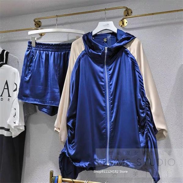 women's jackets european goods 2021 summer fashion brand satin drape bat sleeve hooded baseball uniform jacket + shorts two-piece suit, Black;brown
women's jackets european goods 2021 summer fashion brand satin drape bat sleeve hooded baseball uniform jacket + shorts two-piece suit, Black;brown