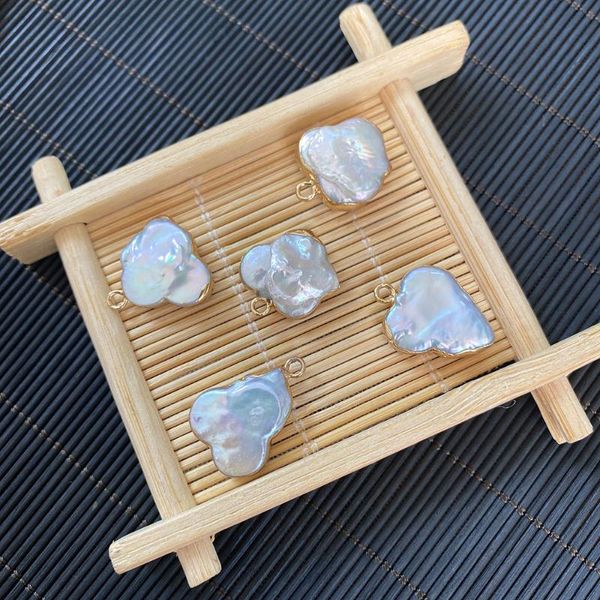 charms 1pc natural freshwater pearl pendant plum blossom cloud white electroplating jewelry accessories necklace bracelet 15x20 mm, Bronze;silver
charms 1pc natural freshwater pearl pendant plum blossom cloud white electroplating jewelry accessories necklace bracelet 15x20 mm, Bronze;silver