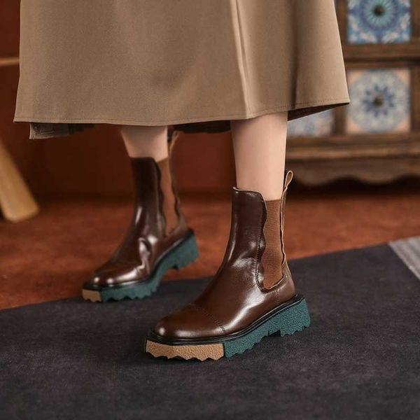 autumn/winter fashion women boots thick heel two colors retro chelsea boot cow leather women platform boot flat women shoes 210911, Black
autumn/winter fashion women boots thick heel two colors retro chelsea boot cow leather women platform boot flat women shoes 210911, Black