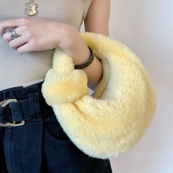 cloud fold underarm female high sense jodie dumpling portable temperament rabbit plush bag winter
cloud fold underarm female high sense jodie dumpling portable temperament rabbit plush bag winter