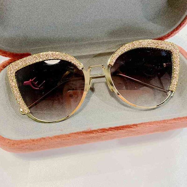 sunglasses 2021 women cat eye brand designer italy fashion luxury sun female gradient eyewear shades, White;black
sunglasses 2021 women cat eye brand designer italy fashion luxury sun female gradient eyewear shades, White;black