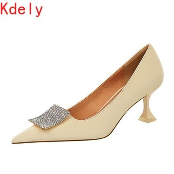 fashion high heels shoes women metal decoration pointed toe pumps slip on shallow slide black yellow zapatos de mujer dress
fashion high heels shoes women metal decoration pointed toe pumps slip on shallow slide black yellow zapatos de mujer dress