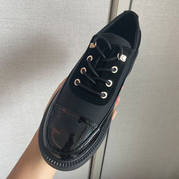 fashionable luxury stitching color casual women's shoes, comfortable, breathable and non-slipsize 35-40, Black
fashionable luxury stitching color casual women's shoes, comfortable, breathable and non-slipsize 35-40, Black