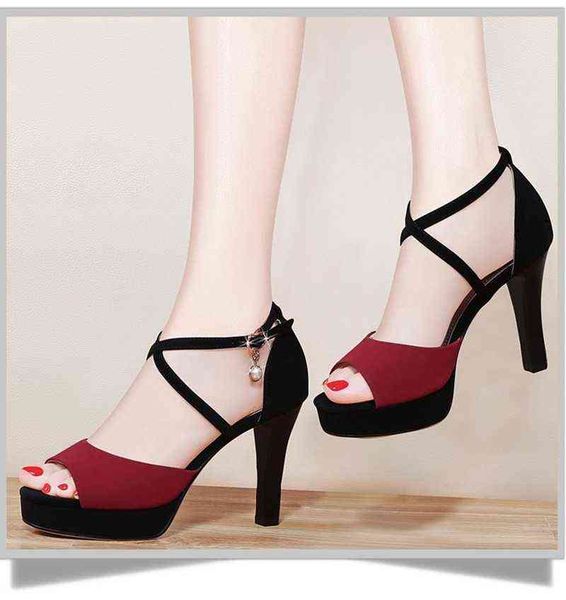 flannel women's high-heeled sandals, fashion gladiator fish mouth shoes, with platform, size 34-40, summer, 2022, Black
flannel women's high-heeled sandals, fashion gladiator fish mouth shoes, with platform, size 34-40, summer, 2022, Black