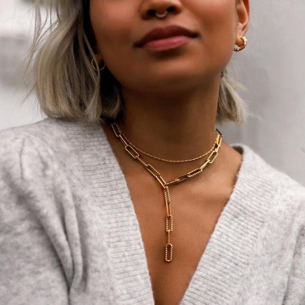 chains simple light luxury titanium steel necklace women with twist chain between oval rings 210325-38, Silver
chains simple light luxury titanium steel necklace women with twist chain between oval rings 210325-38, Silver