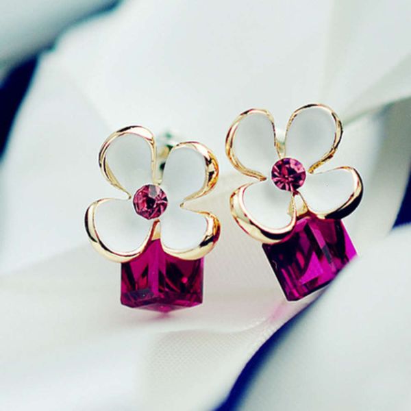 e610 four leaf clover crystal earrings with exquisite workmanship and earrings, Black
e610 four leaf clover crystal earrings with exquisite workmanship and earrings, Black