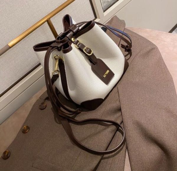 luxury designer women's bucket shoulder bags escale neonoe crossbody bag genuine leather handbags adjustable strap fashion
luxury designer women's bucket shoulder bags escale neonoe crossbody bag genuine leather handbags adjustable strap fashion
