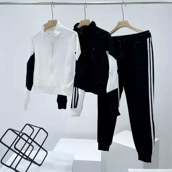 women's tracksuits 800361 early spring short jacket and pants casual sports suit embroidered zipper, Gray
women's tracksuits 800361 early spring short jacket and pants casual sports suit embroidered zipper, Gray