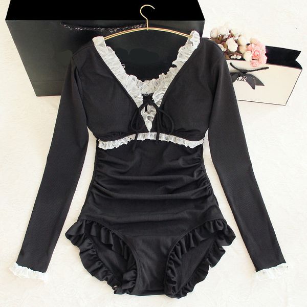 swimwear 2021 belly together small breasts female conjoined deep v-neck bubble spring style swimming ins in south korea, White;black
swimwear 2021 belly together small breasts female conjoined deep v-neck bubble spring style swimming ins in south korea, White;black