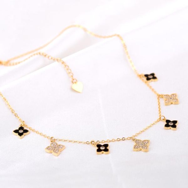 chains oyb korean version of the four-leaf clover zircon necklace ladies short flower collar women's jewelry, Silver
chains oyb korean version of the four-leaf clover zircon necklace ladies short flower collar women's jewelry, Silver