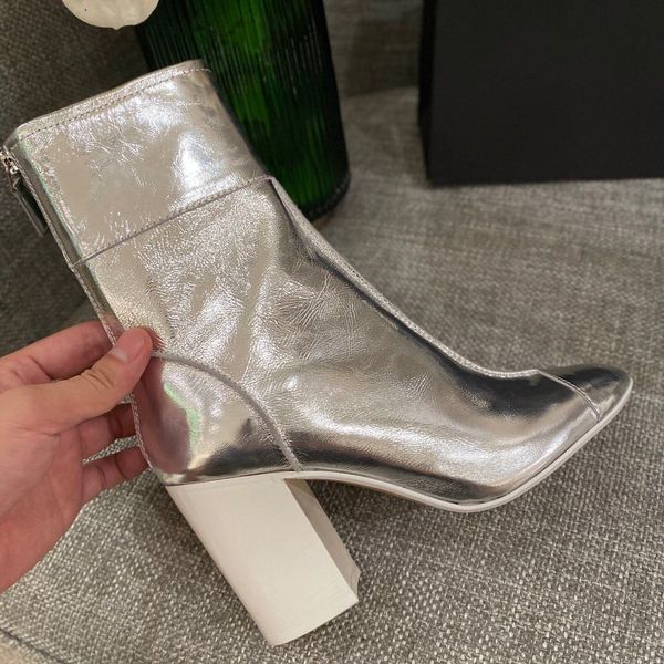 brand high-heeled women's shoes, luxury and comfortable designer leather outsole, fashionable ladies ankle boots, Red;white
brand high-heeled women's shoes, luxury and comfortable designer leather outsole, fashionable ladies ankle boots, Red;white