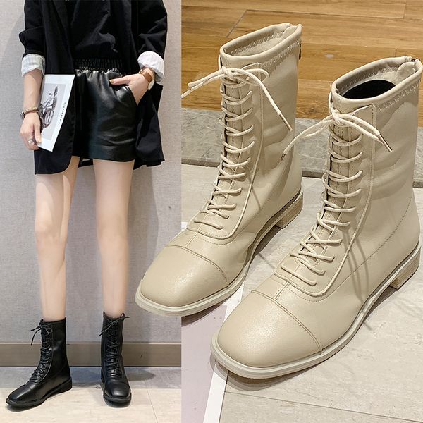 2021 solid black leather motorcycle boots short ankle boots for women shoes woman square low heels new autumn winter boots 1
2021 solid black leather motorcycle boots short ankle boots for women shoes woman square low heels new autumn winter boots 1